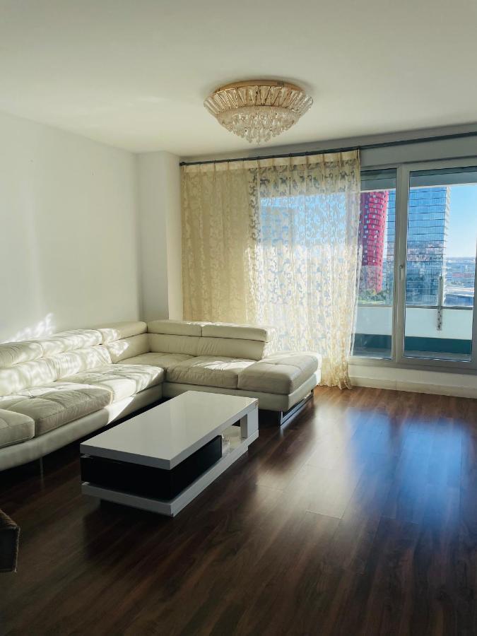 Fira De Barcelona City View Apartment With Garage Parking 略夫雷加特河畔奥斯皮塔莱特 外观 照片